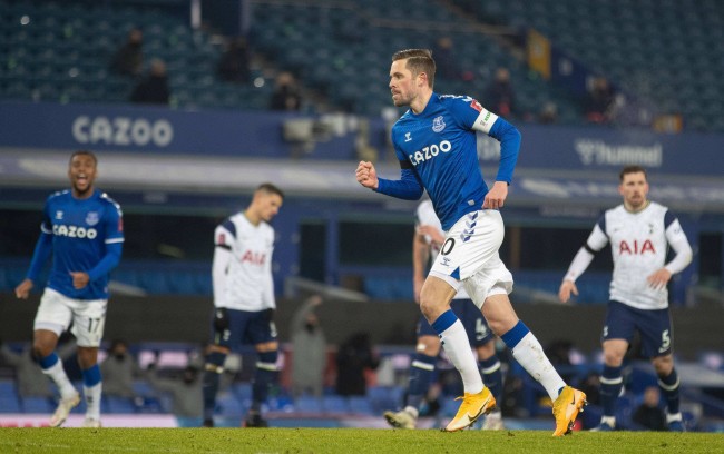 季票价格不 季票价格不